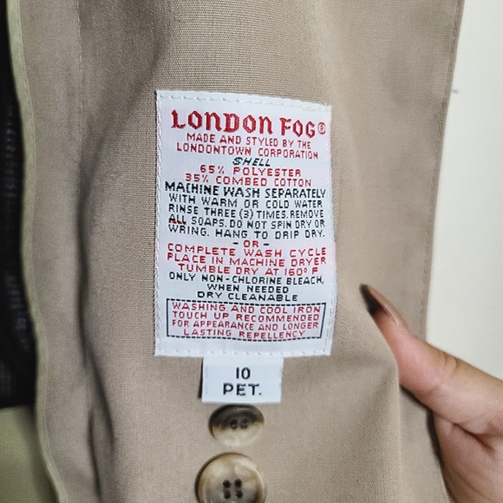 SOLD Vintage London Fog Plaid Lined Belted Trench Coat Size 10P - Picture 12 of 16